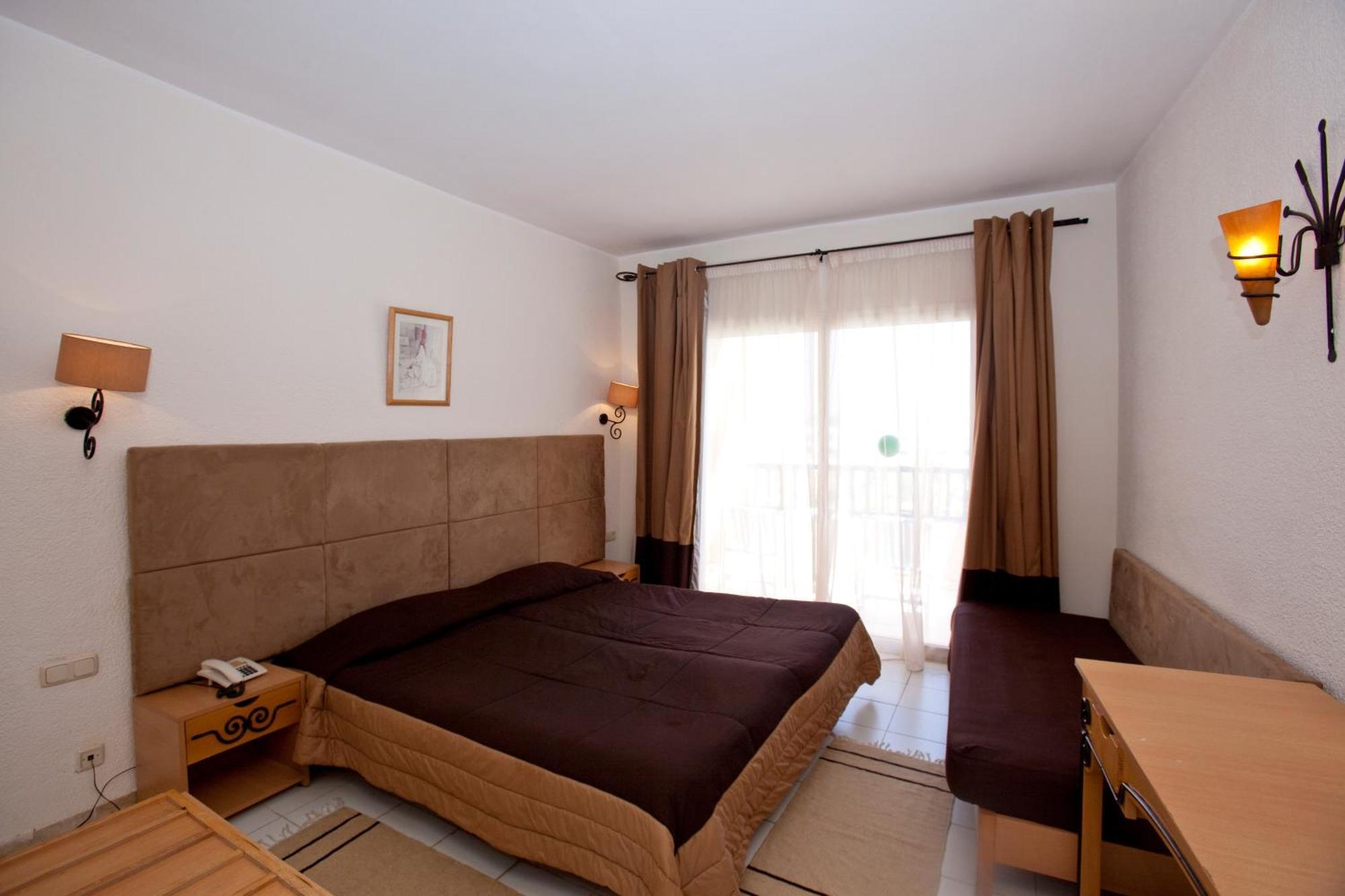 Hello Yasmine Hotel